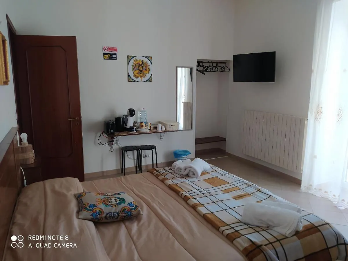 Bed & Breakfast Acquaviva Di Vullo Vincenzo Acquaviva Platani Italy